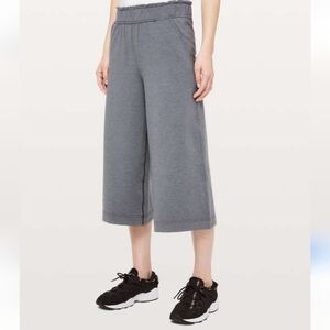 Lululemon Hello Sunday Crop Pants Heathered Gray Size 4